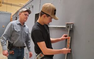 Electrical Instructor Eric Krise teaches at SCVTS