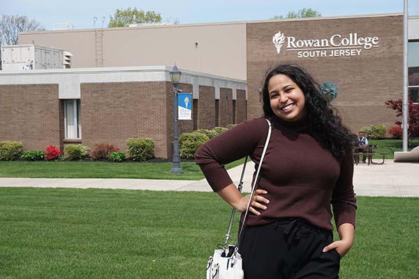 A Gloucester County Institute of Technology student earns credits at Rowan College of South Jersey